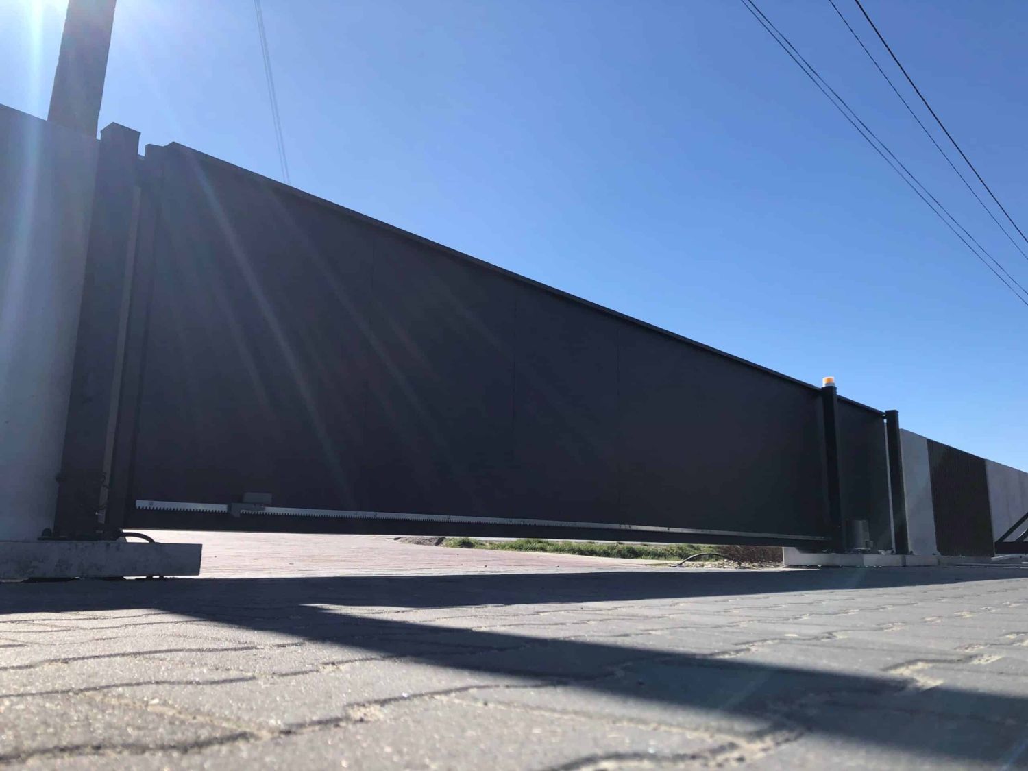 Jaką bramę wjazdową wybrać? - Rodzaje bram wjazdowych